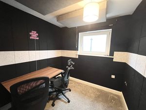 Photo 8- click for photo gallery